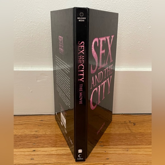 Sex and the City The Movie Book - Picture 3 of 5